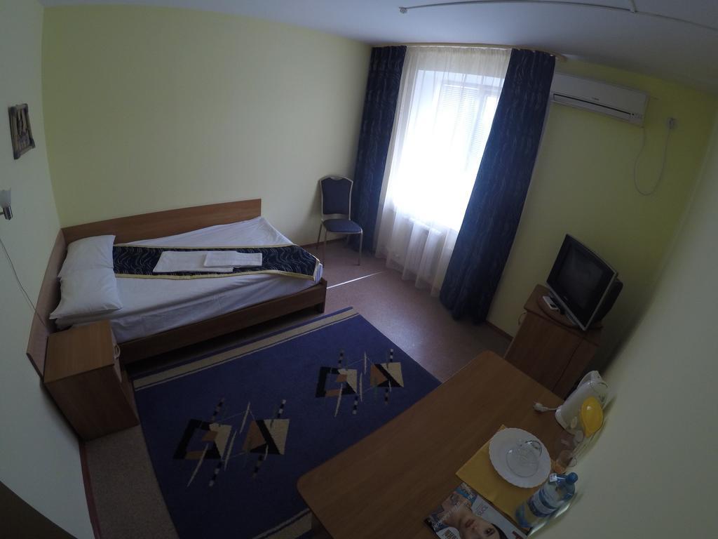 Kurmet Hotel Οράλ Δωμάτιο φωτογραφία