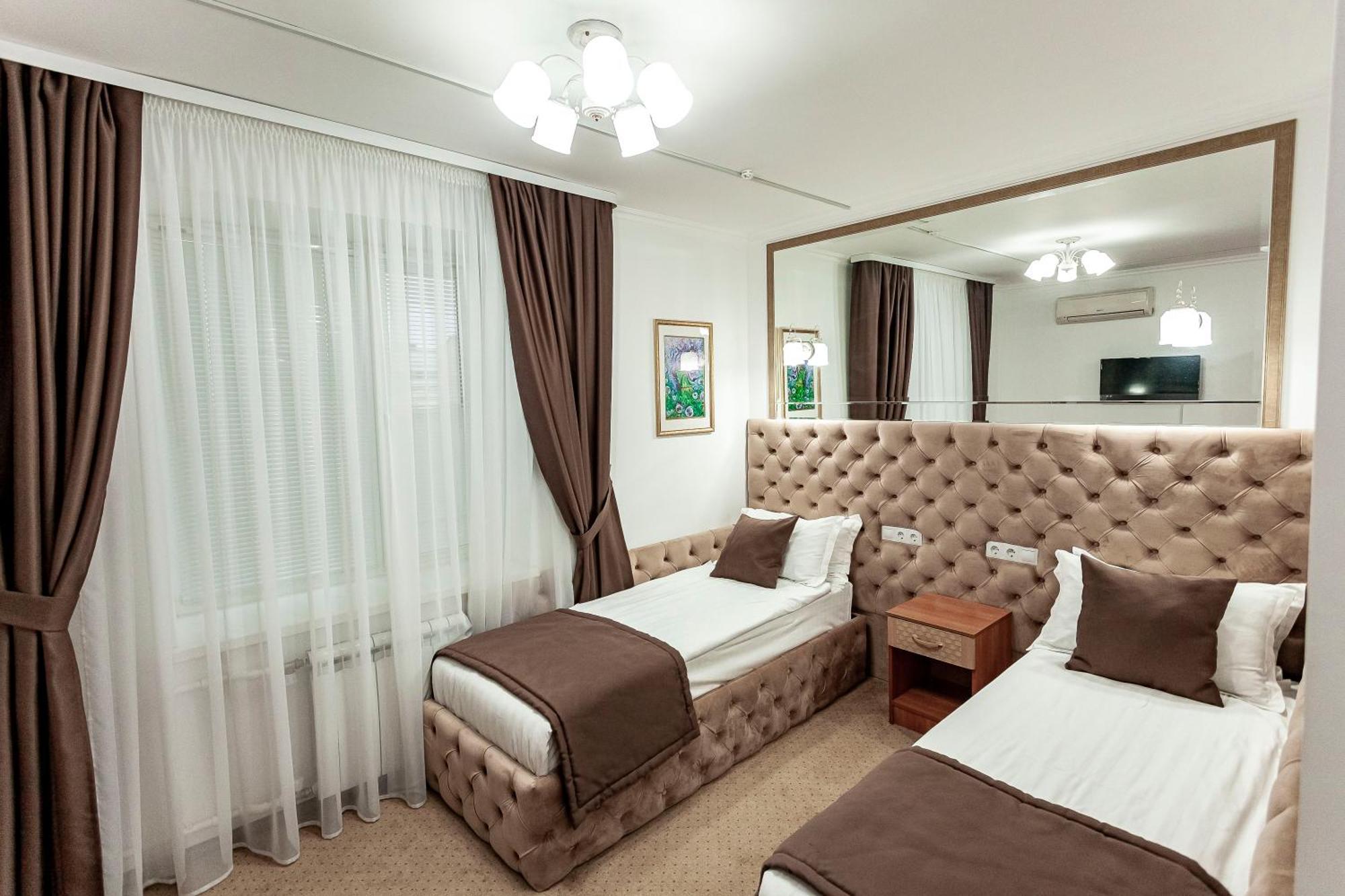 Kurmet Hotel Οράλ Εξωτερικό φωτογραφία