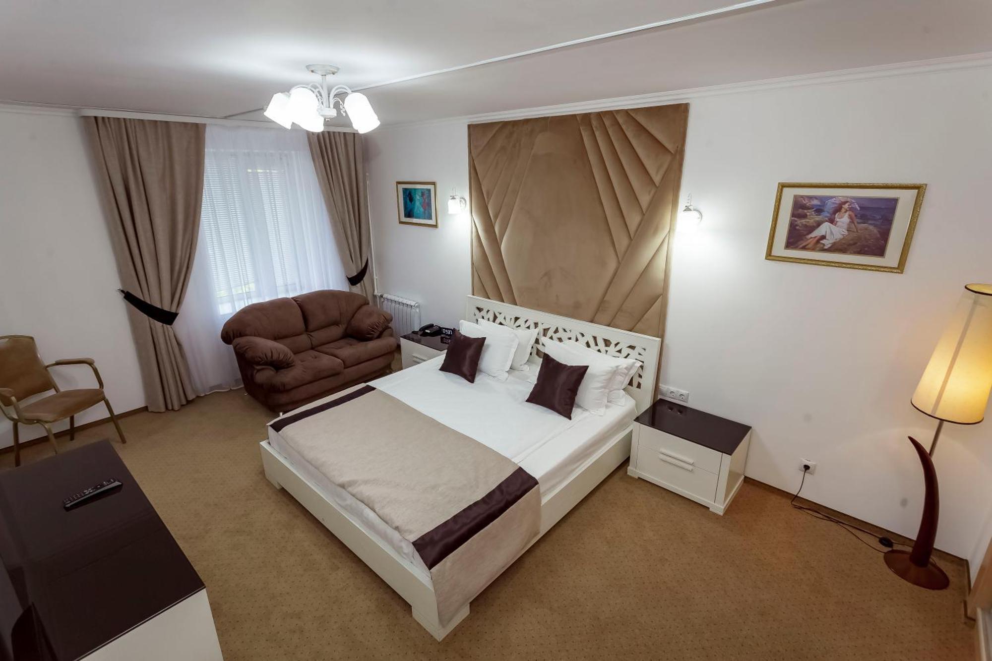 Kurmet Hotel Οράλ Εξωτερικό φωτογραφία