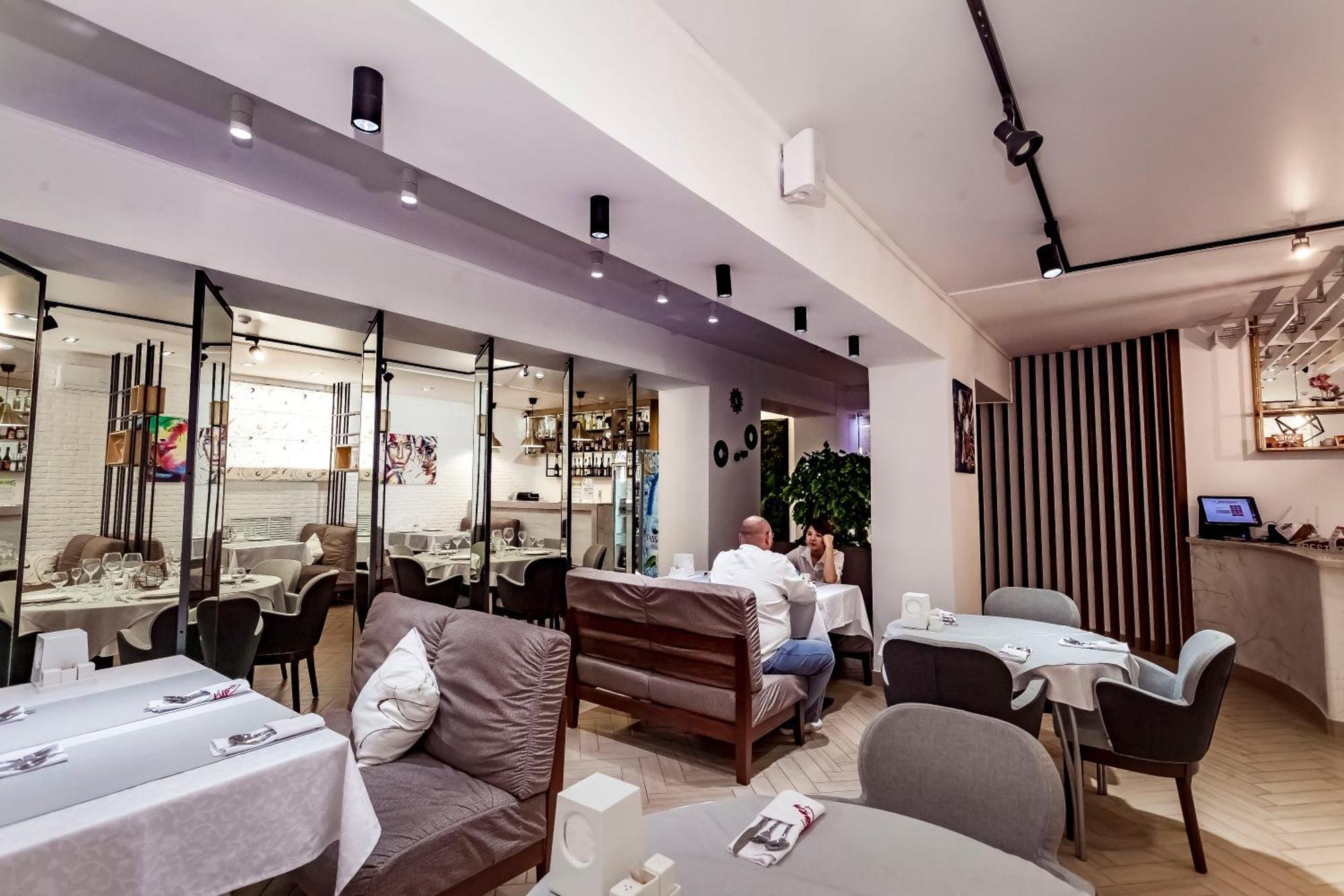 Kurmet Hotel Οράλ Εξωτερικό φωτογραφία
