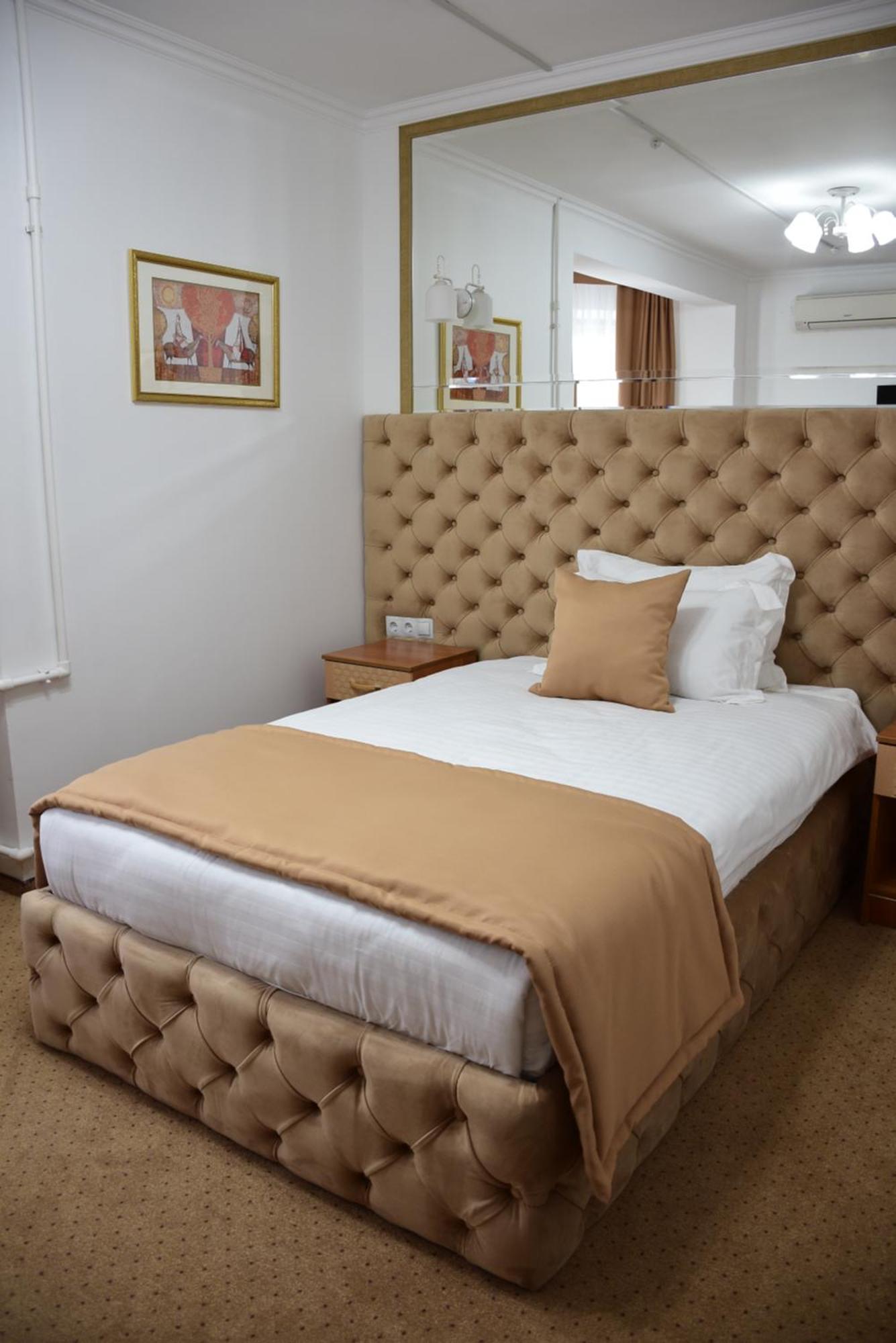 Kurmet Hotel Οράλ Εξωτερικό φωτογραφία