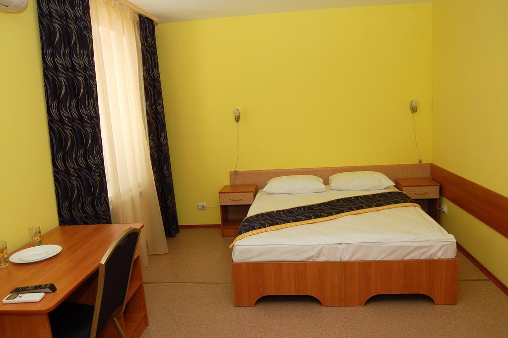 Kurmet Hotel Οράλ Εξωτερικό φωτογραφία